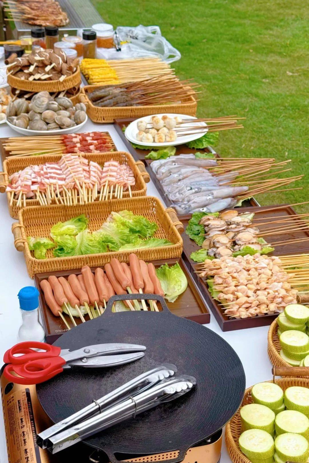 滩营地3000平草坪连大海 玩一天都不够AG真人直营深圳大鹏藏了一座东南亚风情沙(图5)