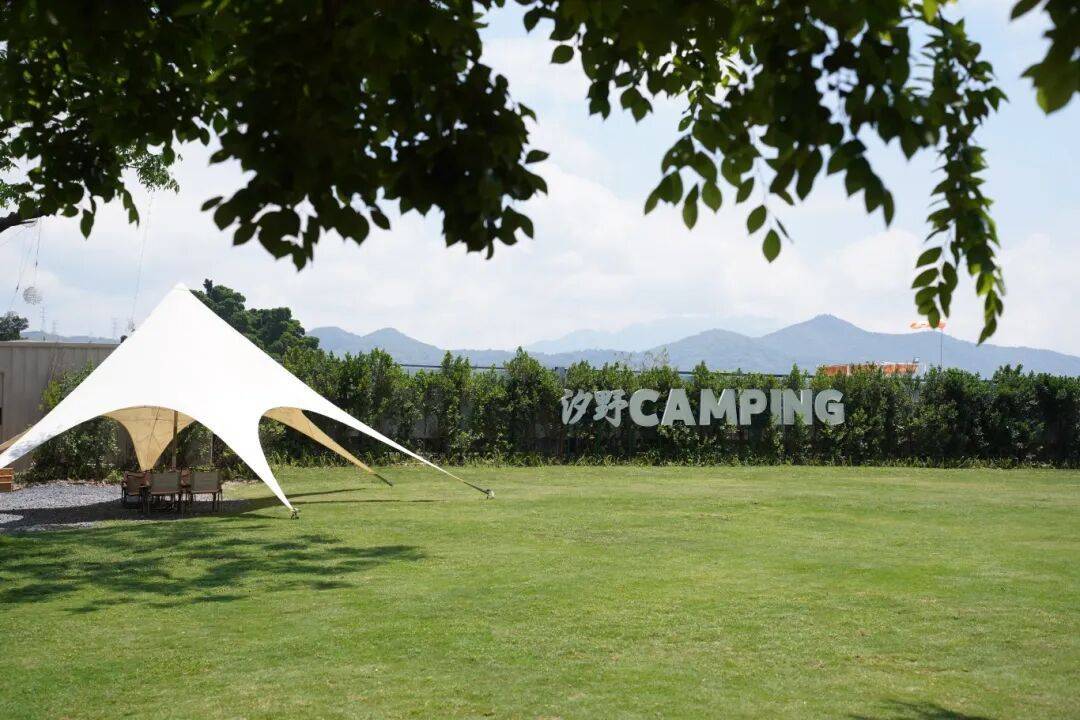 滩营地3000平草坪连大海 玩一天都不够AG真人直营深圳大鹏藏了一座东南亚风情沙(图8)